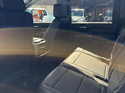 Used 2022 Chevrolet Silverado 3500 LTZ w/ LTZ Convenience Package AWD/4WD image 6