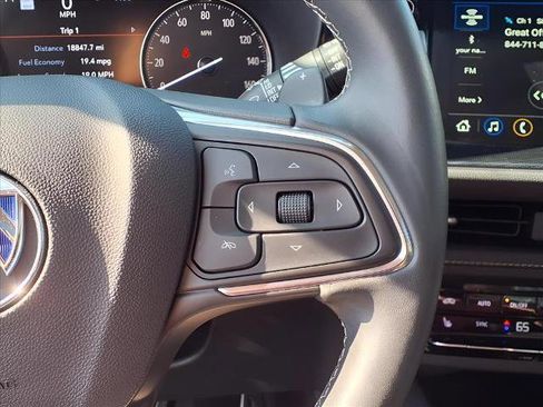Used 2023 Buick Envision Essence w/ Technology Package I image 19
