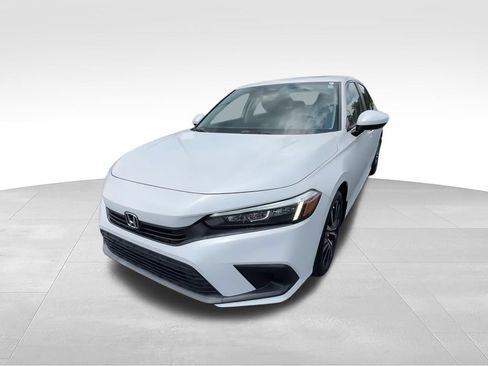 Used 2022 Honda Civic EX image 3