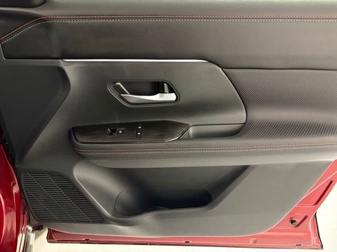 New 2026 Nissan Kicks SR image 39