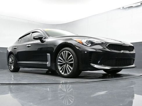 Used 2019 Kia Stinger AWD/4WD image 32
