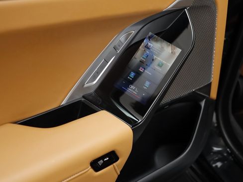 Certified 2025 BMW 740i xDrive image 14