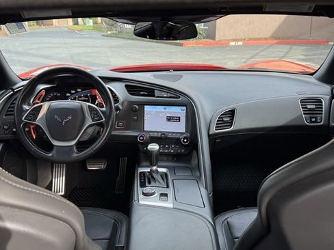 Used 2014 Chevrolet Corvette Z51 w/ 2LT Preferred Equipment Group image 17