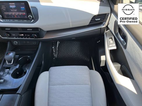 Certified 2023 Nissan Rogue SV FWD image 15