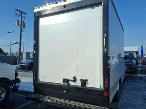 New 2025 Chevrolet Express 3500 w/ Power Convenience Package image 19
