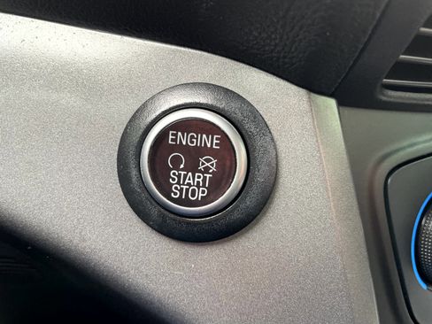 Used 2019 Ford Escape SE AWD/4WD image 17