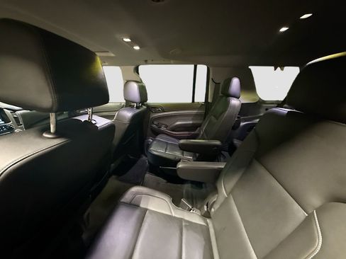 Used 2020 GMC Yukon XL SLT image 25