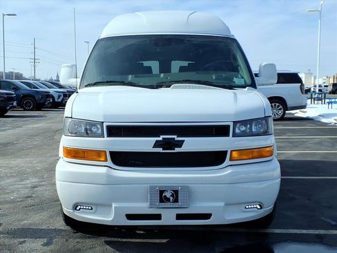 New 2026 Chevrolet Express 2500 w/ Driver Convenience Package image 21