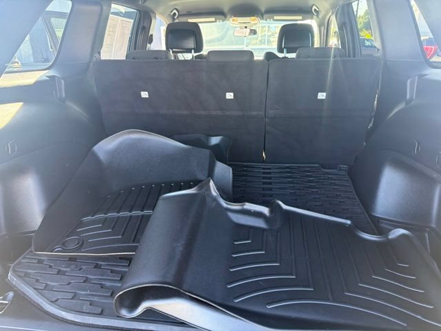 Used 2021 Jeep Grand Cherokee Laredo AWD/4WD image 23