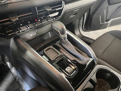 Used 2024 GMC Canyon Elevation w/ Convenience Package RWD image 27
