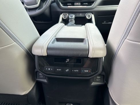 New 2026 Toyota Grand Highlander XLE image 11