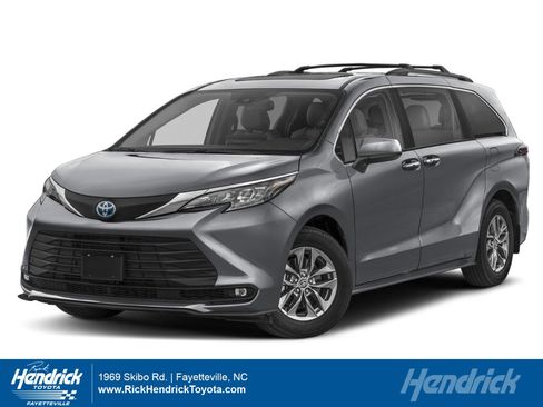 New 2026 Toyota Sienna XLE FWD image 1
