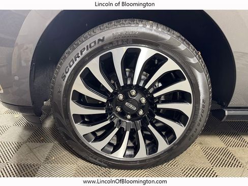 Used 2024 Lincoln Navigator L Black Label image 14