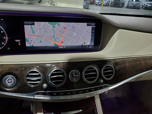 Used 2020 Mercedes-Benz S 560 4MATIC Sedan image 32