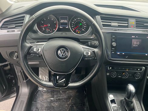 Used 2019 Volkswagen Tiguan SE image 20