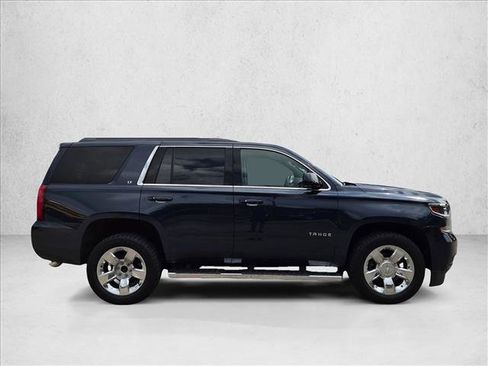 Used 2018 Chevrolet Tahoe LT w/ LT Signature Package AWD/4WD image 4