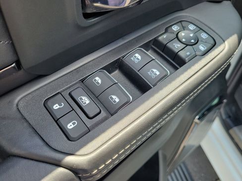Used 2026 RAM 3500 Limited AWD/4WD image 15