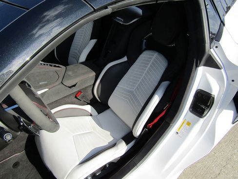 Used 2023 Chevrolet Corvette Stingray Premium Conv image 9