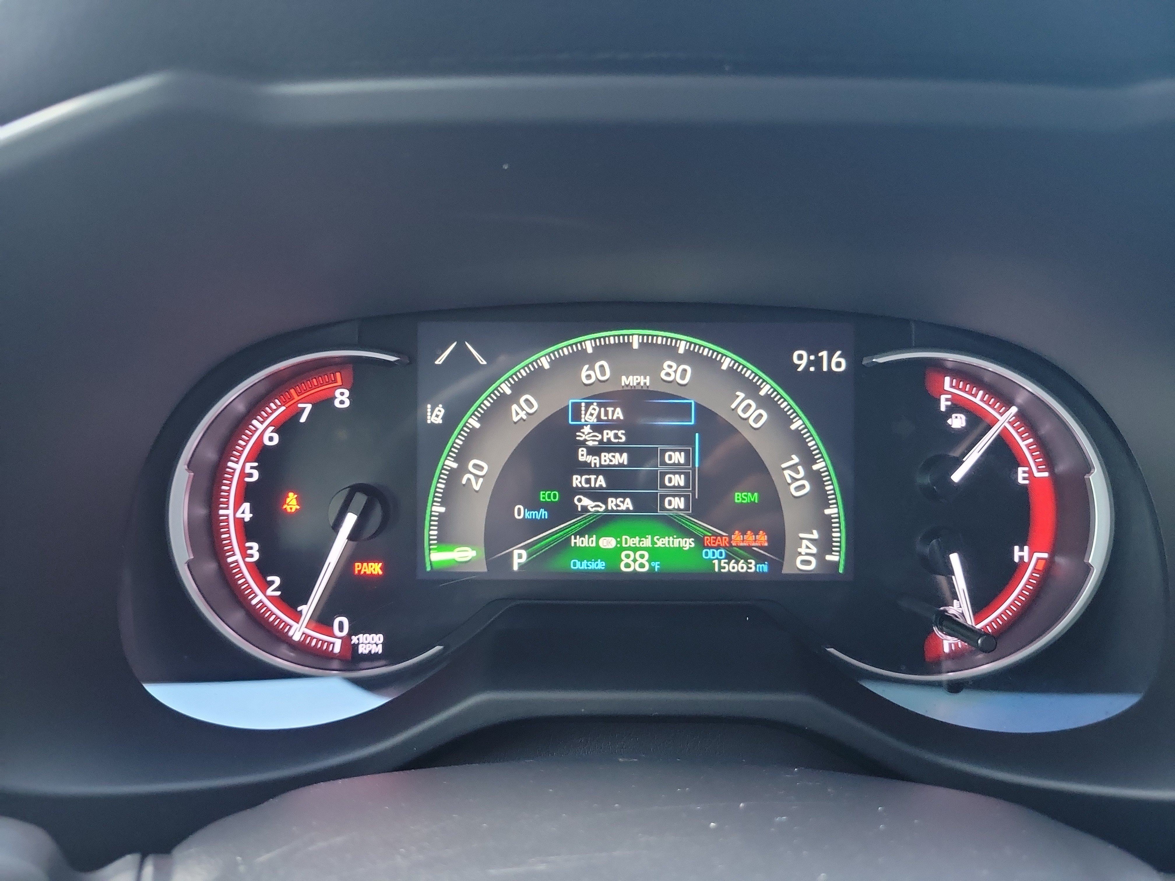 Used 2024 Toyota RAV4 XLE FWD image 30