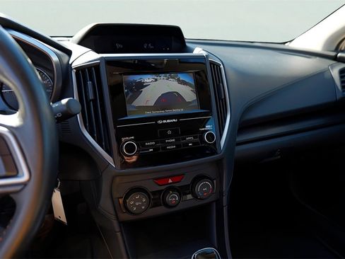 Used 2018 Subaru Crosstrek 2.0i Premium w/ Eyesight System image 12