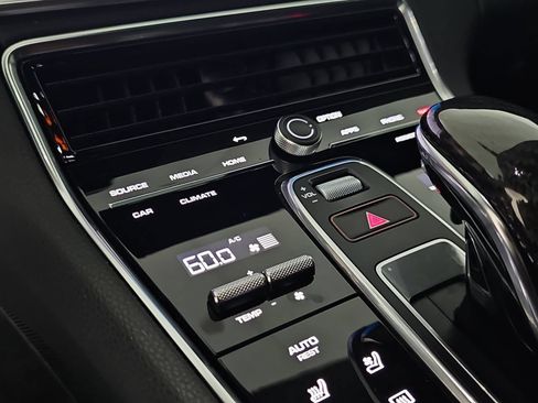Used 2021 Porsche Panamera w/ Premium Package RWD image 23