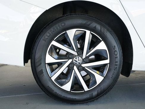 Used 2024 Volkswagen Jetta S image 10