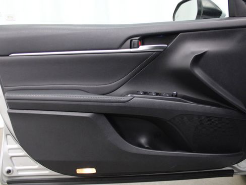 Used 2018 Toyota Camry XSE w/ Protection Package (Q2) image 9