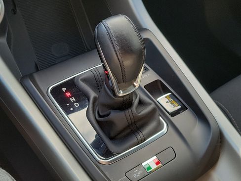 Used 2025 Alfa Romeo Tonale AWD/4WD image 30