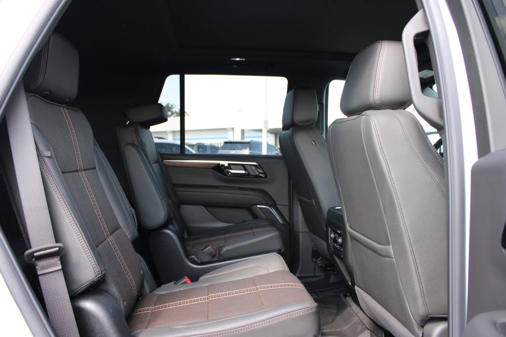 New 2026 Chevrolet Tahoe High Country w/ Sun And Tow Package AWD/4WD image 36