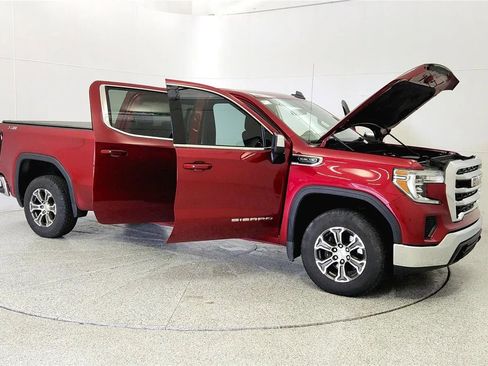 Used 2019 GMC Sierra 1500 SLE w/ X31 Off-Road Package AWD/4WD image 9