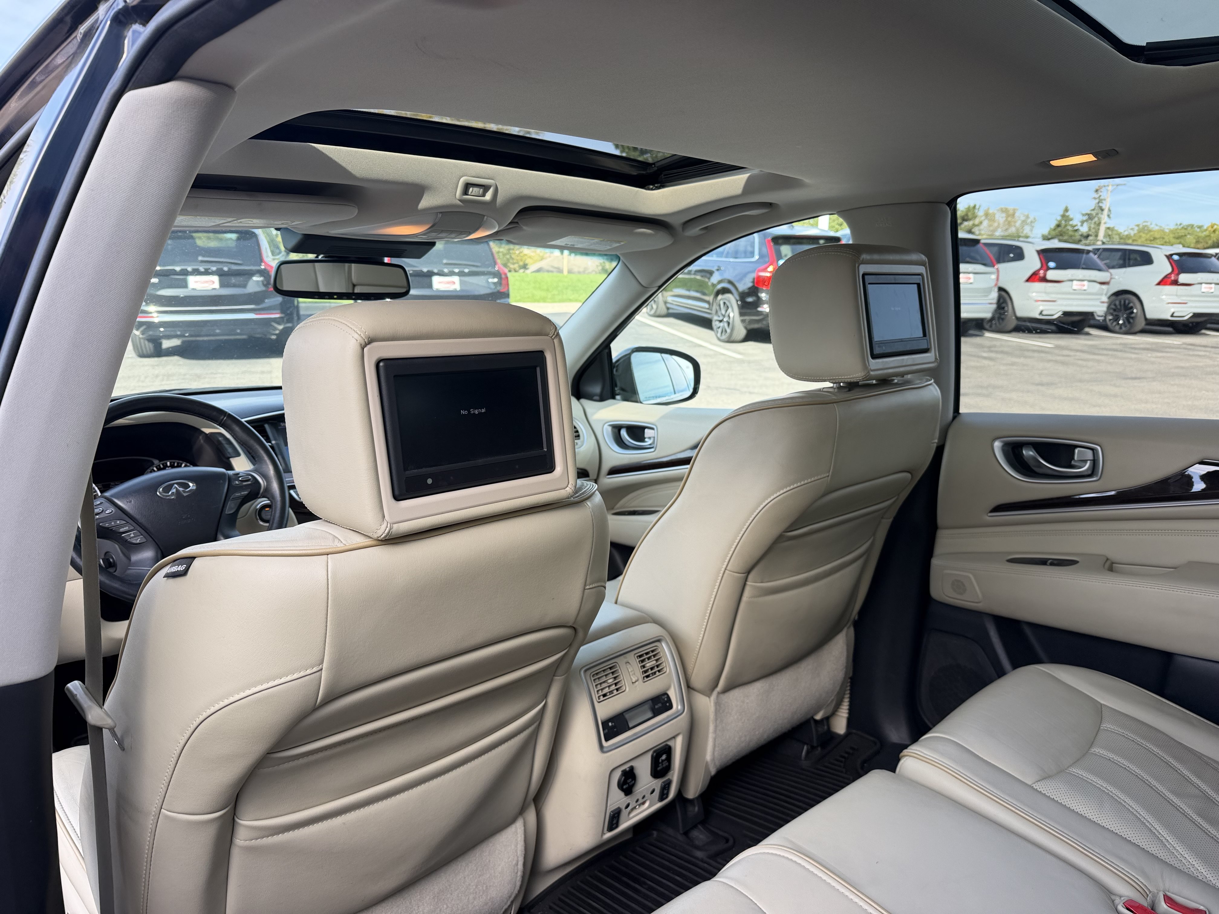 Used 2015 INFINITI QX60 Luxe w/ Deluxe Touring Package AWD/4WD image 13