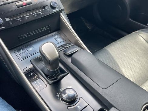 Used 2014 Lexus IS 250 AWD w/ Luxury Package w/Gray Wood image 82