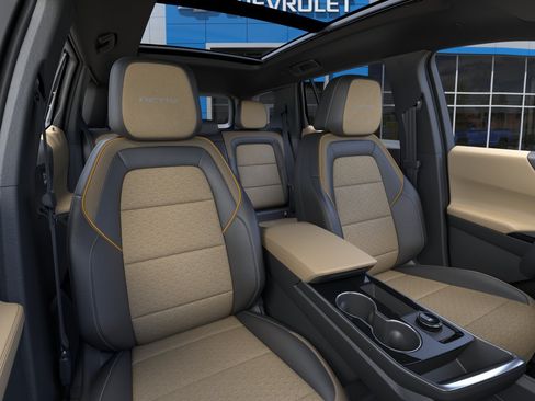New 2027 Chevrolet Equinox ACTIV w/ Convenience Package III AWD/4WD image 40