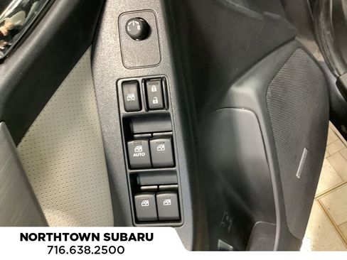 Used 2015 Subaru Forester 2.5i Limited image 12
