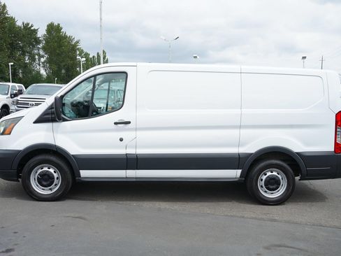 Used 2015 Ford Transit 150 130 Low Roof RWD image 2