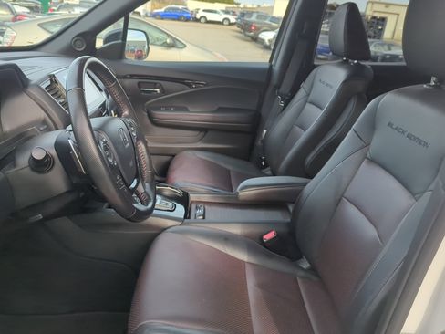 Certified 2023 Honda Ridgeline Black Edition image 18