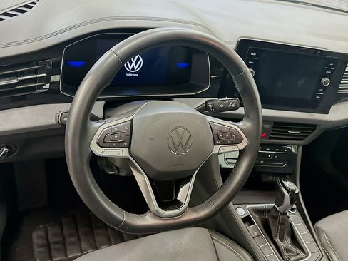 Used 2025 Volkswagen Jetta SE FWD image 18