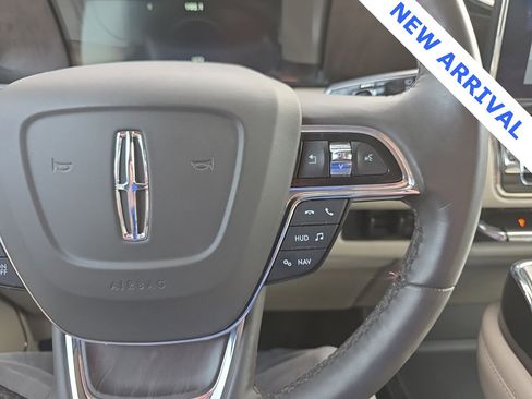 Used 2020 Lincoln Navigator Reserve w/ Equipment Group 208A Reserve image 16