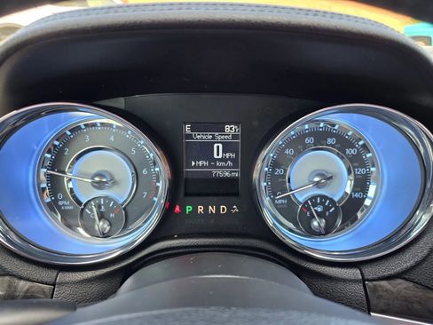 Used 2011 Chrysler 300 Limited w/ Sound Group RWD image 19