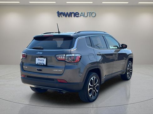 Used 2022 Jeep Compass Limited AWD/4WD image 7