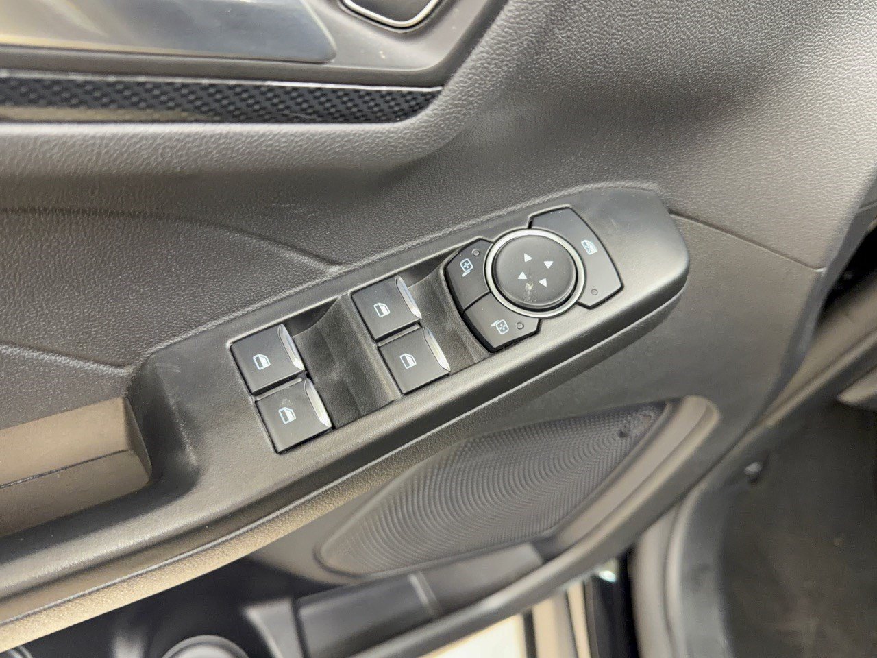 Certified 2025 Ford Escape ST-Line FWD image 15