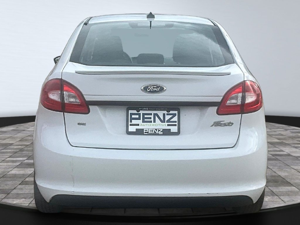 Used 2012 Ford Fiesta SE FWD image 6