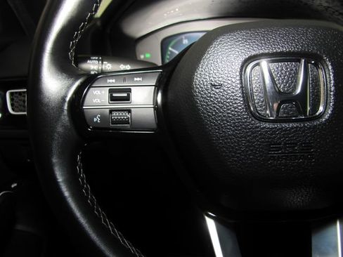 Certified 2025 Honda Civic Sport image 5