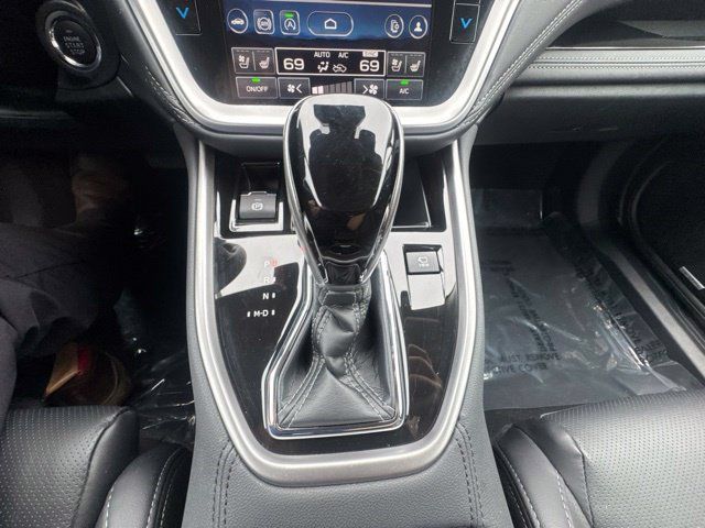 Used 2025 Subaru Outback Touring AWD/4WD image 24