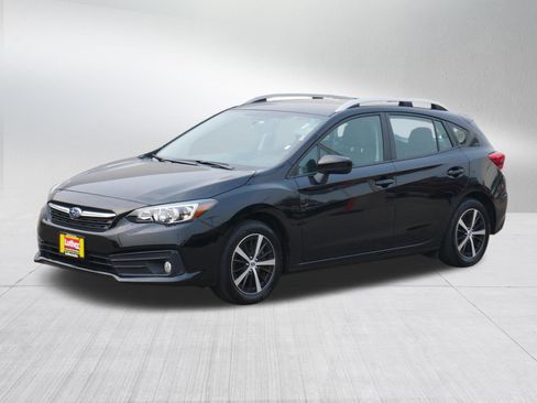 Used 2022 Subaru Impreza 2.0i Premium AWD/4WD image 3