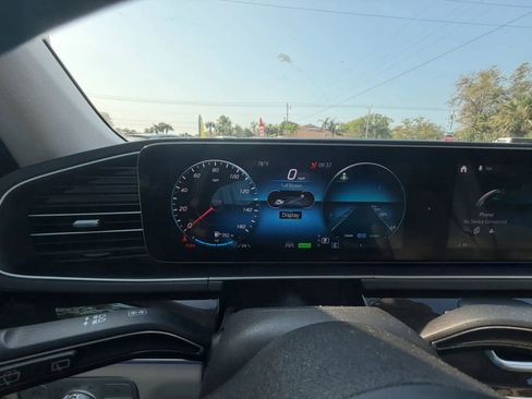 Used 2020 Mercedes-Benz GLS 580 4MATIC image 12