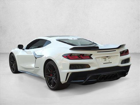 Used 2025 Chevrolet Corvette Z06 image 7
