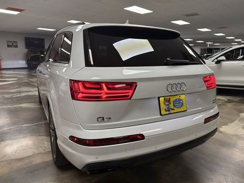 Used 2018 Audi Q7 3.0T Prestige w/ Prestige Package AWD/4WD image 11