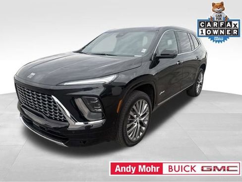 Used 2025 Buick Enclave Avenir AWD/4WD image 3