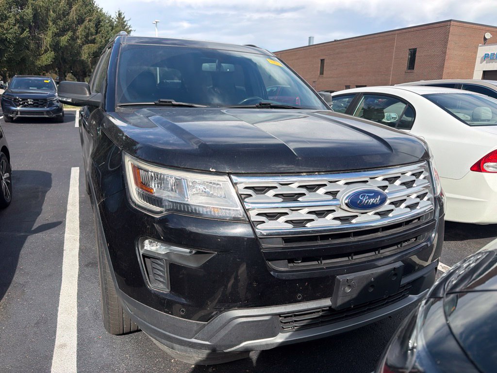 Used 2019 Ford Explorer XLT w/ Equipment Group 202A AWD/4WD image 5